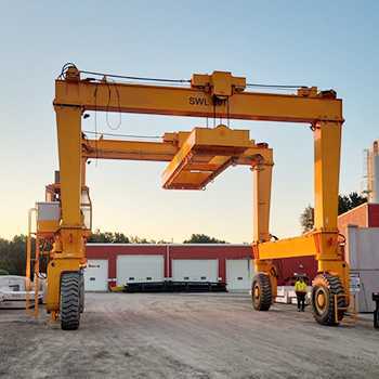 Rubber Tyred Gantry Crane (RTG)