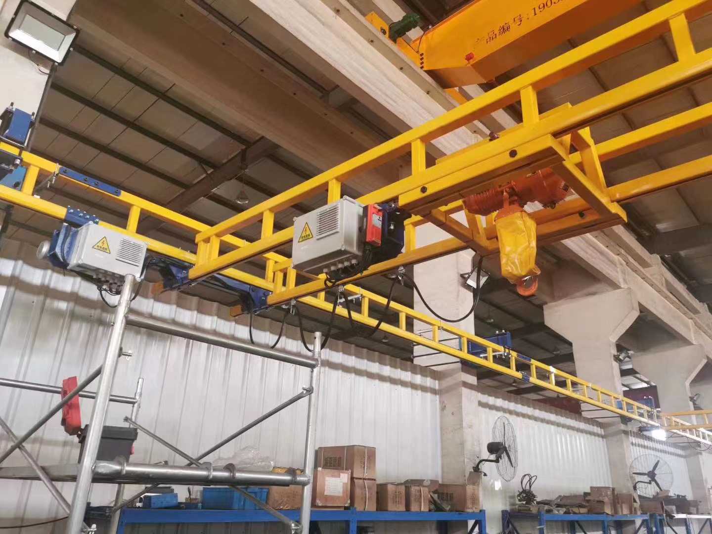 workstation overhead crane