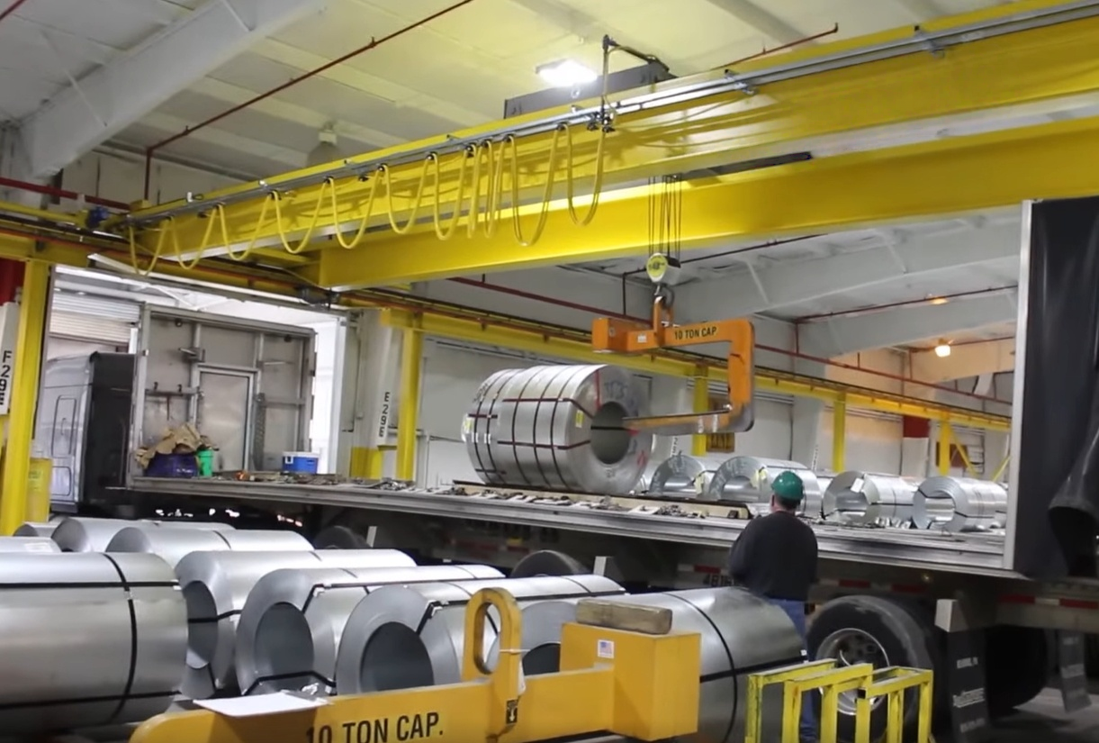 Automated Smart Crane for Cold Storage Logistics