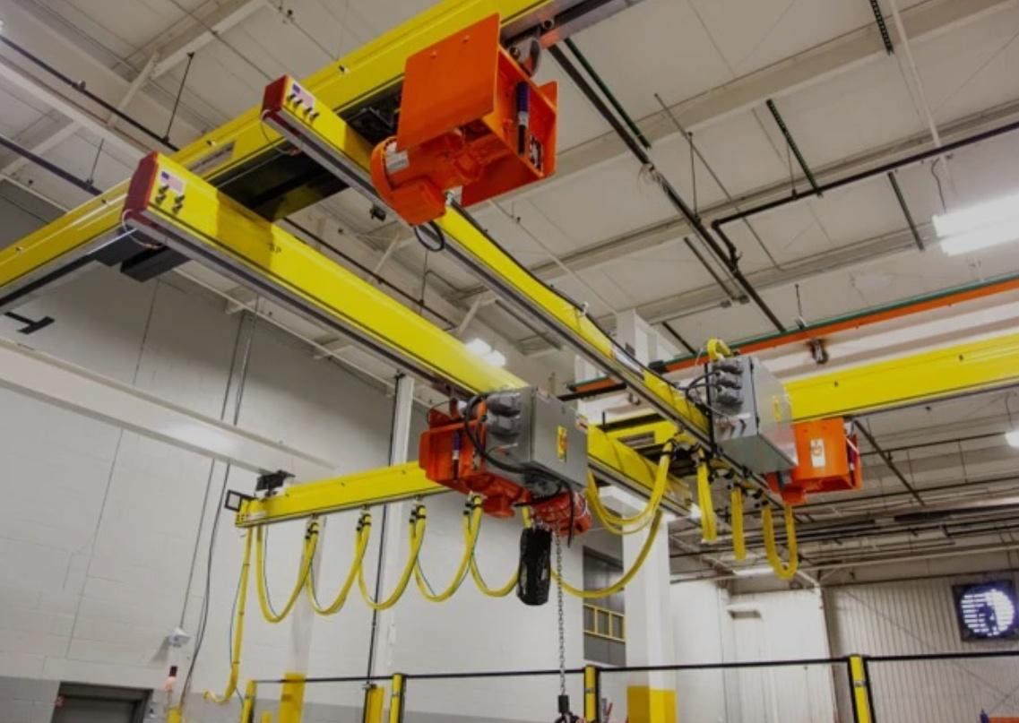 Automated Smart Crane for Cold Storage Logistics