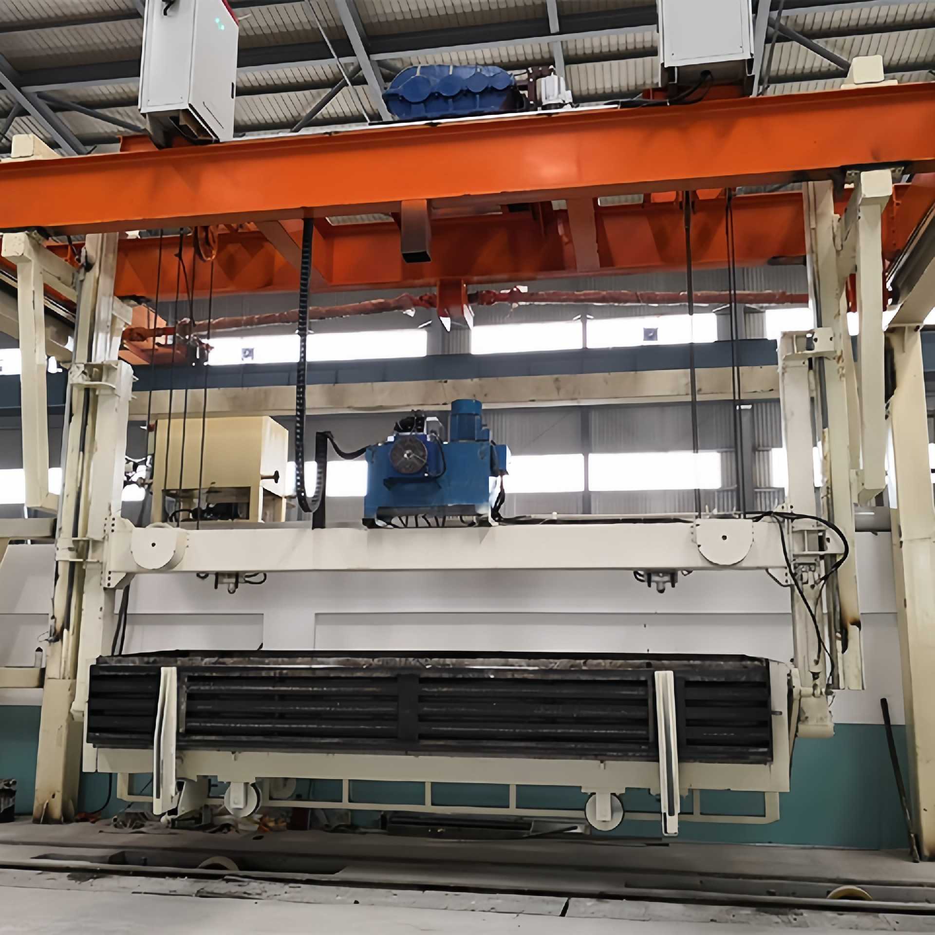 Autoclaved Aerated Concrete (AAC) Crane