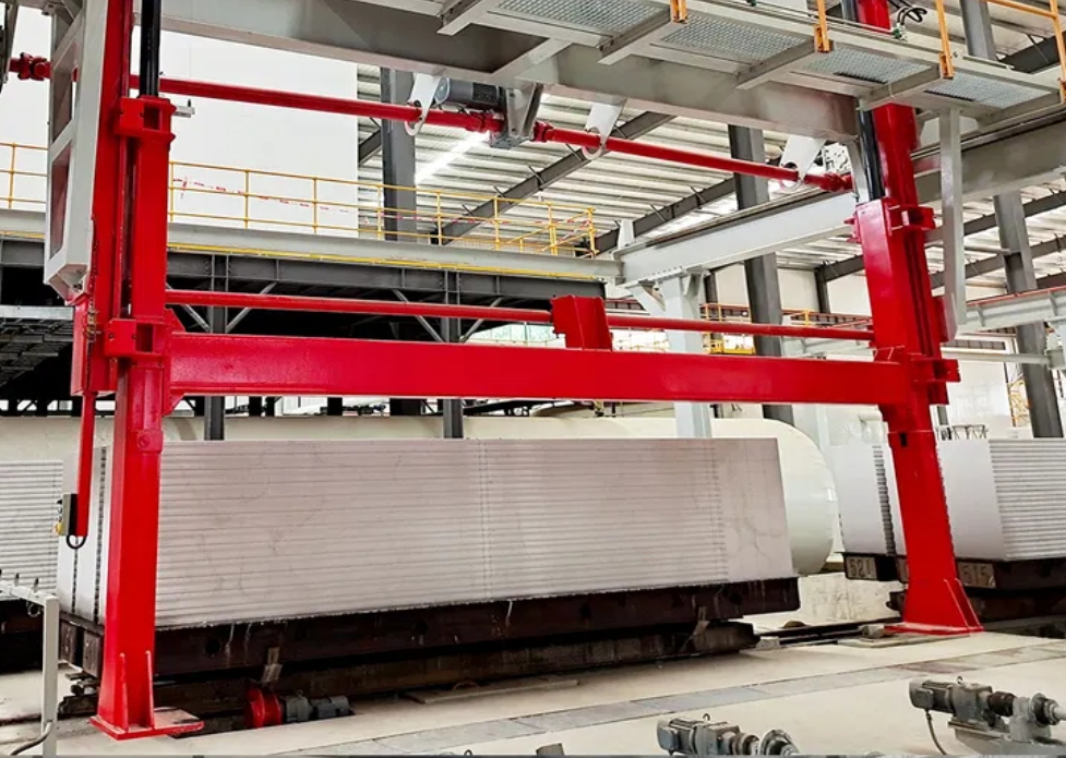 Autoclaved Aerated Concrete (AAC) Crane
