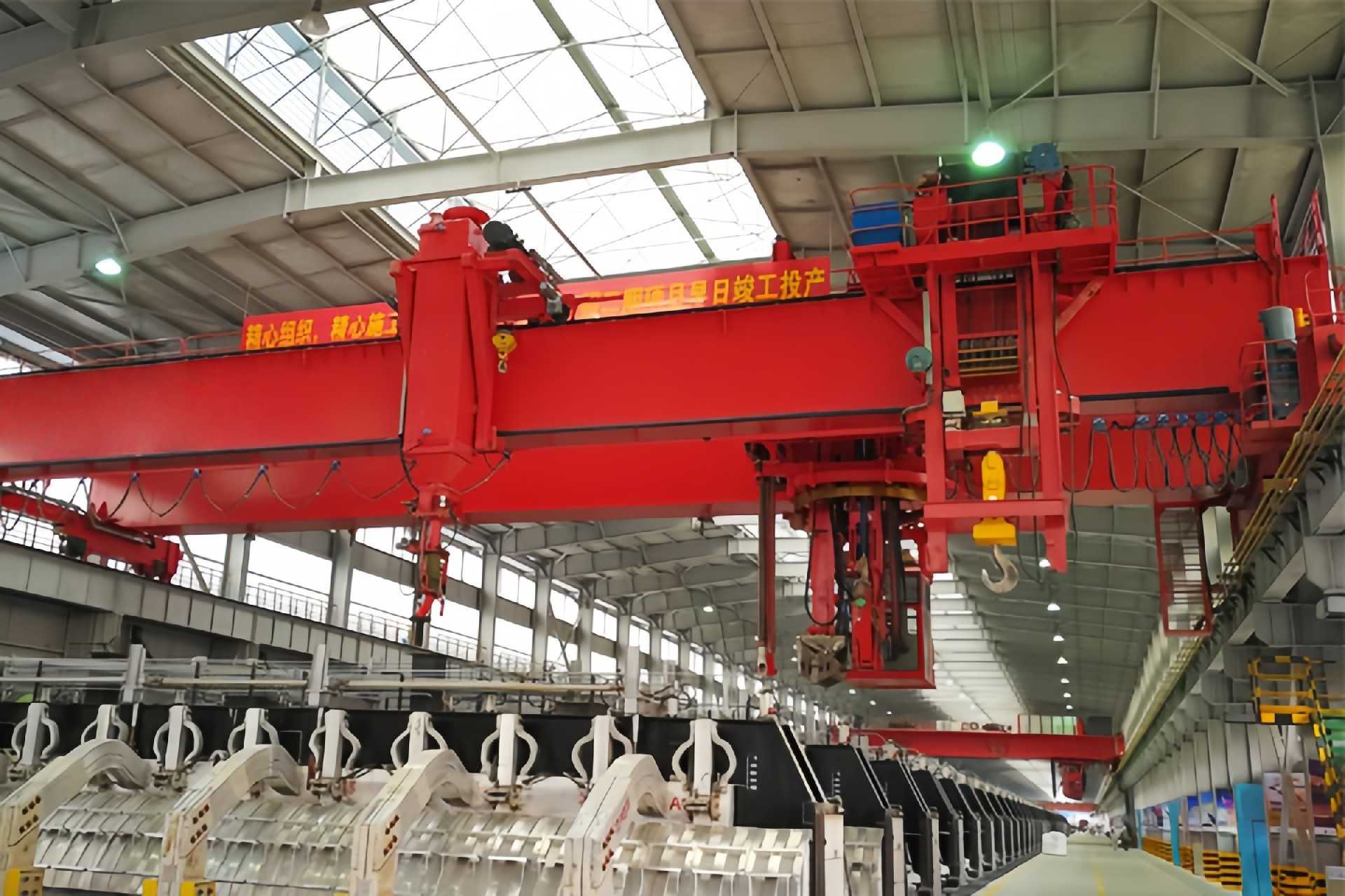 Insulated Feeding Overhead Crane for Electrolytic Aluminum