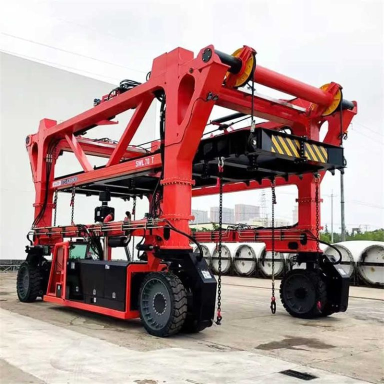 Straddle crane