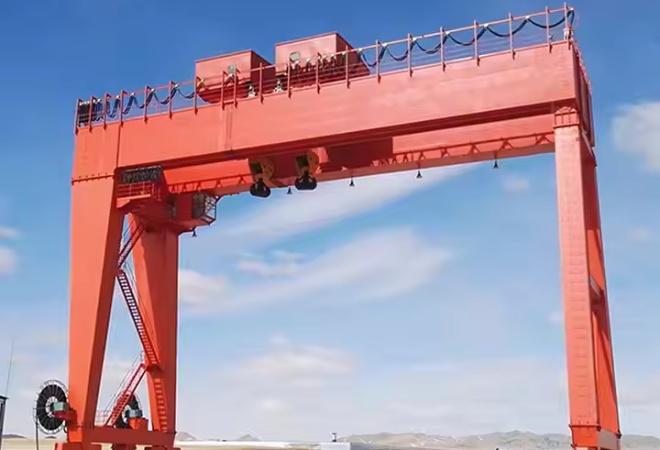 Henan mine manufactures specialized cranes for subway construction.jpg