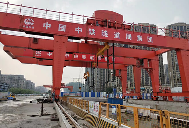Henan mine manufactures specialized cranes for subway construction2.jpg